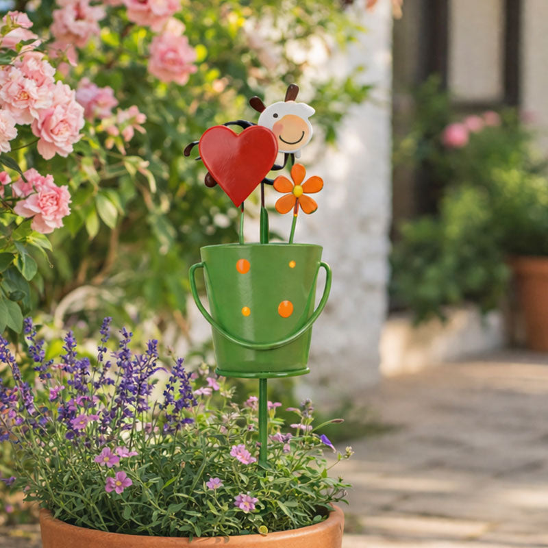 🌸 Colorful Metal Garden Stake Decor