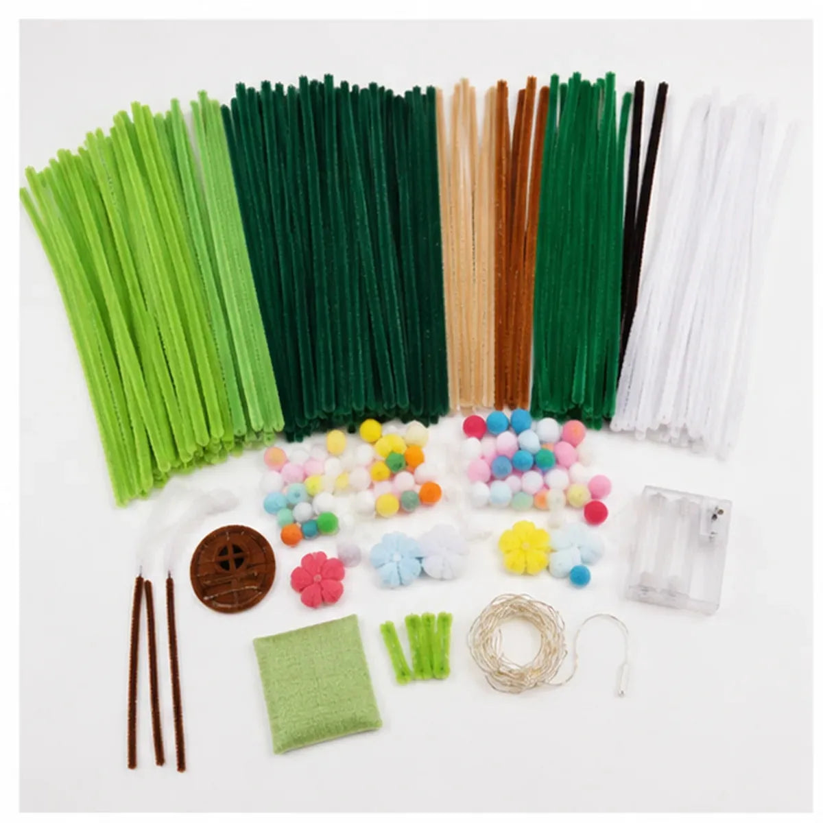 DIY Pipe-Cleaner Christmas Tree House Kit with Lights – product detail image 1
