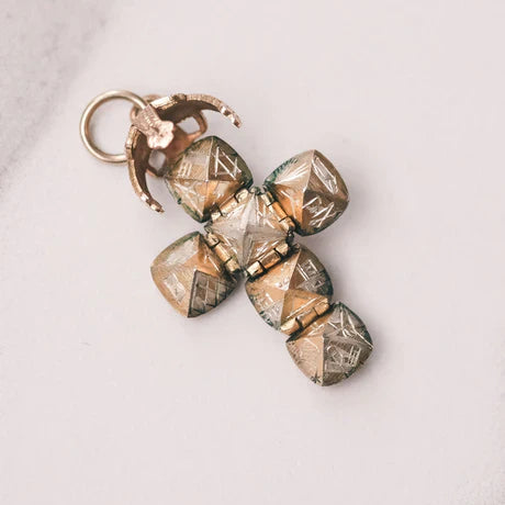 Mini masoński wisiorek w kształcie transformującej się kuli