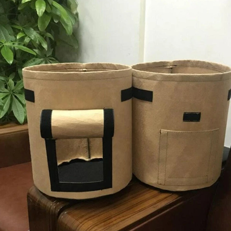 Cloth crop planting bags with harvesting windows